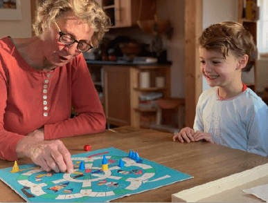 Generationenübergreifendes Spielen